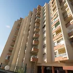 Malagasuite Front